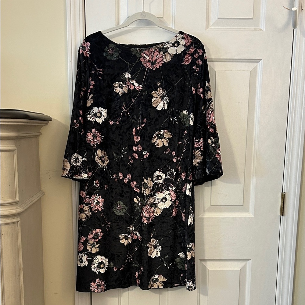 Chico's Black Floral Long Sleeve Velvet Dress